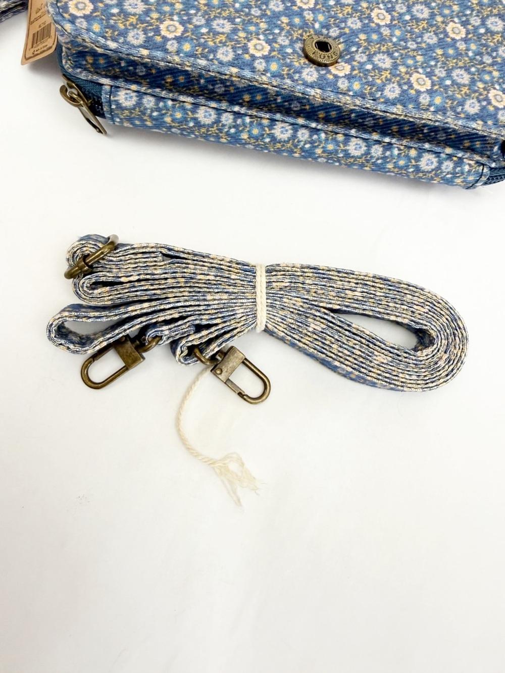 Natural Life Crossbody Wristlet Wallet Ditsy Floral Boho Bohemian Blue - Picture 8 of 12